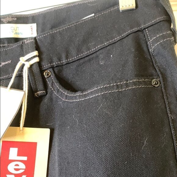 Levi's NWT, Women's Black low bootcut 545 Jeans - Picture 3 of 14